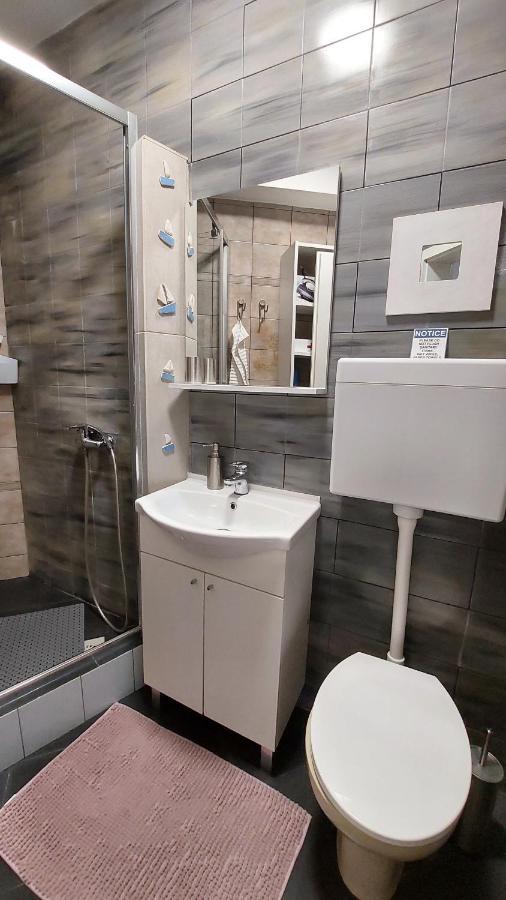 Holiday Home Zora - Family Vacation House Near Protected Area Of The Nature Park Kamenjak, With Green Yard, Wifi, Air-Con Premantura Esterno foto